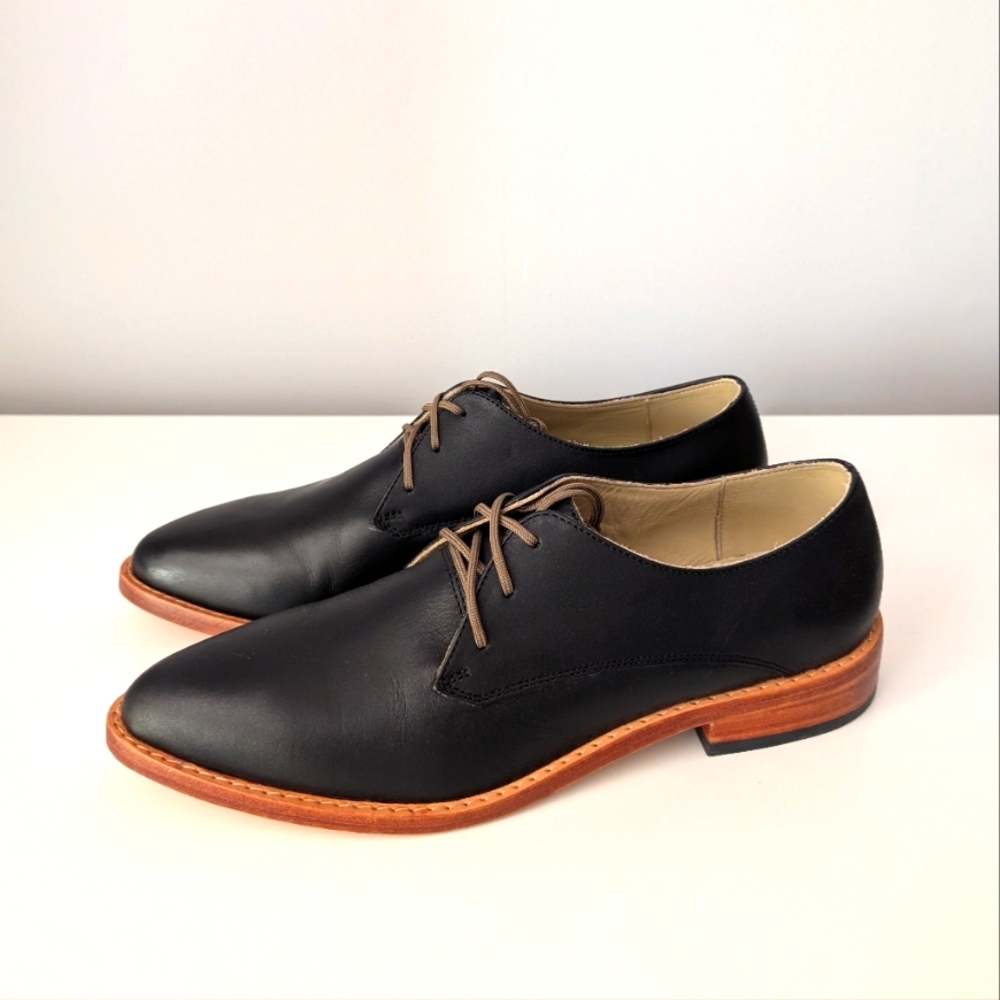 NIB Nisolo Oxfords In Black